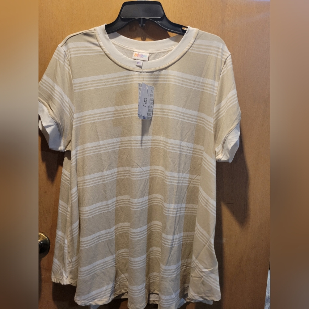 LulaRoe Erika Top